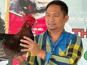 Mít Trà Cú là ai